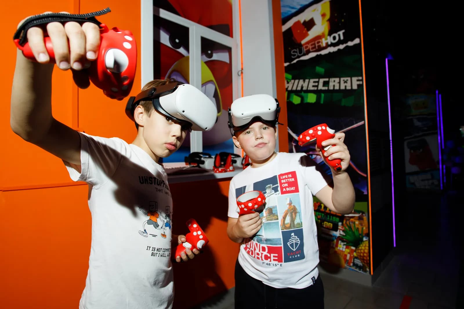 Гость VR-клуба VIRTU в Белогорске играет в VR #8