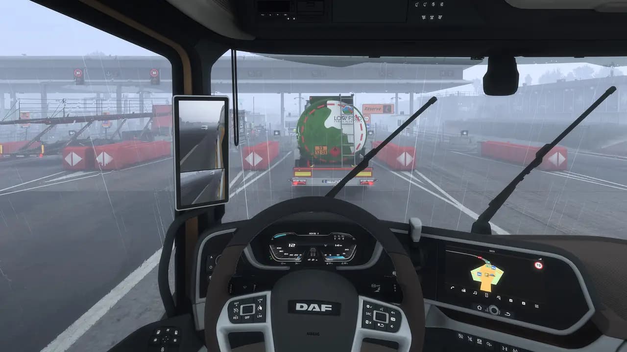 Кадр 5 из VR-игры «Euro Truck Simulator 2»